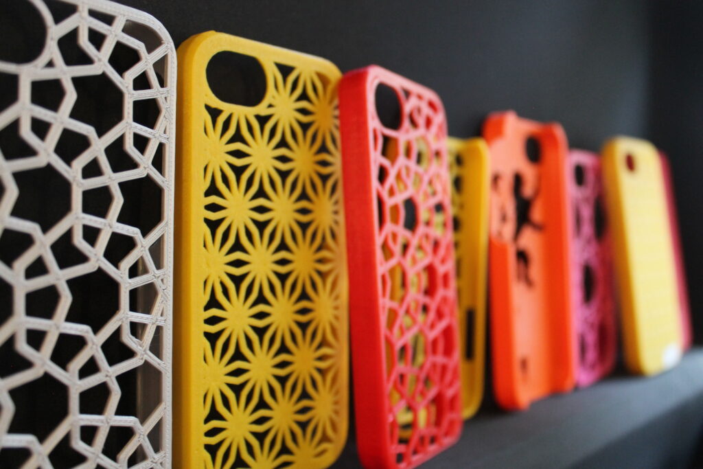 Coques de téléphones personnalisées et imprimées en 3D FDM à dépôt de filament fondu