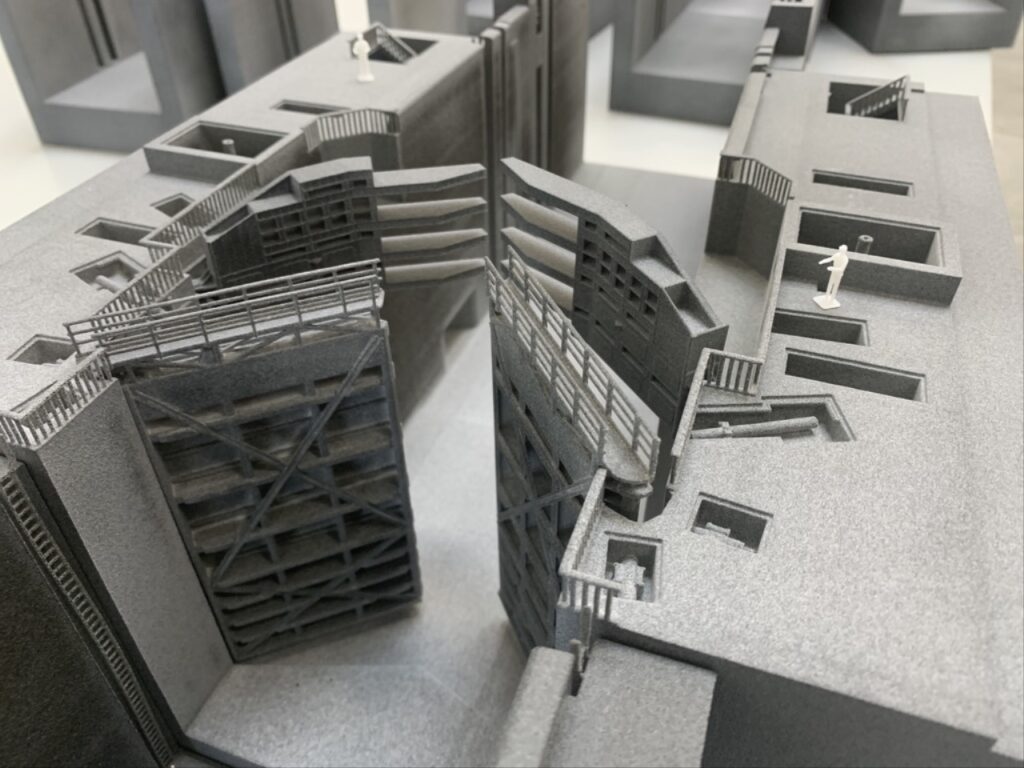 Maquette d'écluse imprimée en 3D pour la présentation d'un projet client